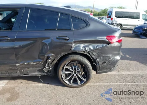 2021 BMW X4 xDrive30I z USA, uszkodzony, nr VIN 5UX2V1C02M9G80014